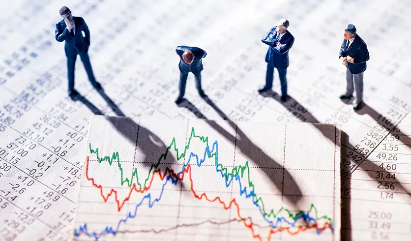 الأسواق العالمية تترقب صدمة سياسية مع تزايد المخاطر الاقتصادية في الولايات المتحدة