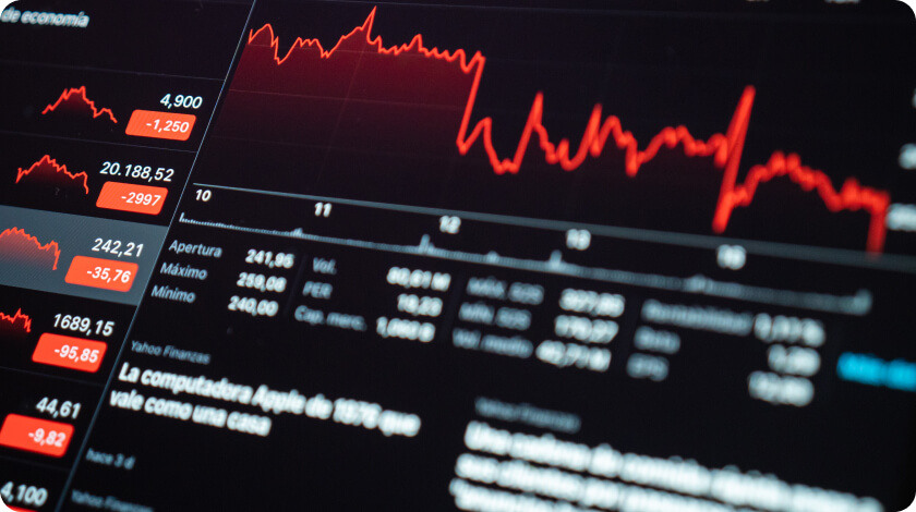 ارتفاع النفط وتراجع الأسهم مع أزمة مضيق هرمز